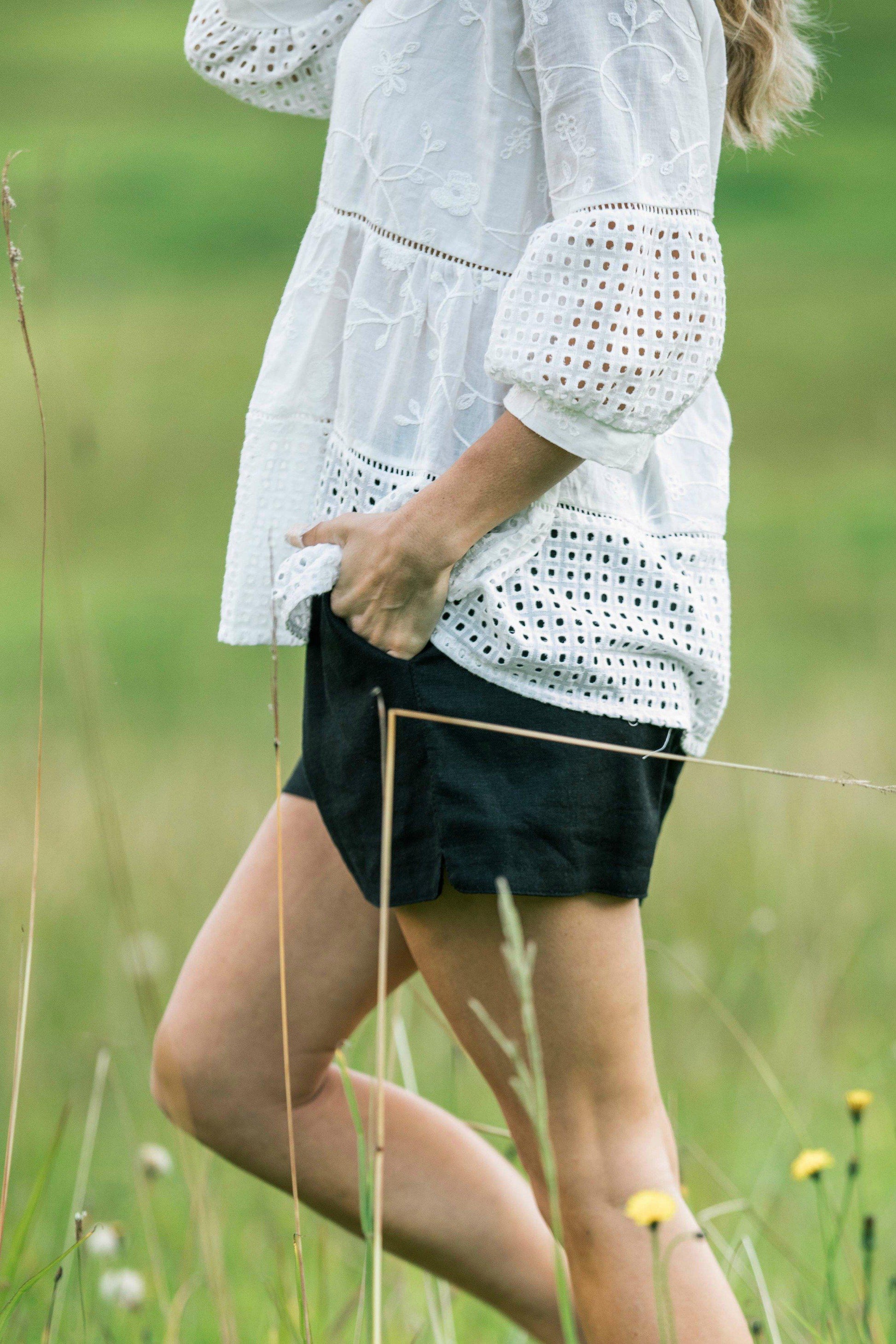 Black Linen Shorts with elastic waist - iland co. 